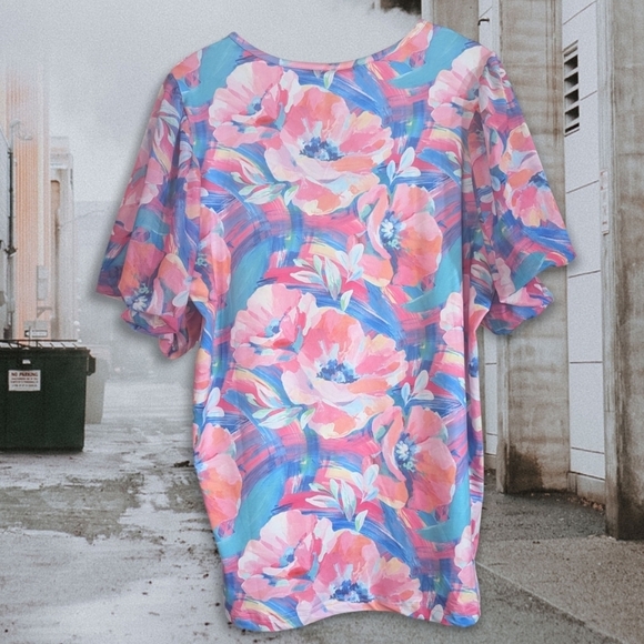 NWT Sterling Kreek Floral Pink and Blue Women's Top Size Small - Picture 4 of 7